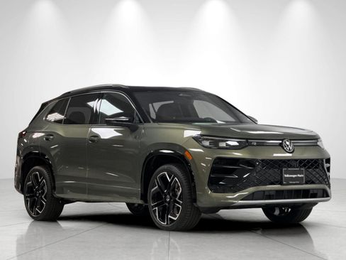New 2026 Volkswagen Tiguan SEL R-Line AWD/4WD image 7