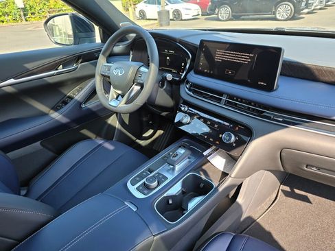 New 2026 INFINITI QX60 Sport w/ Dark Cargo Package image 11
