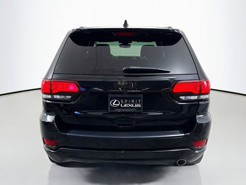 Used 2020 Jeep Grand Cherokee Altitude image 6