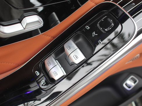 New 2026 Mercedes-Benz S 580e 4MATIC Sedan image 14