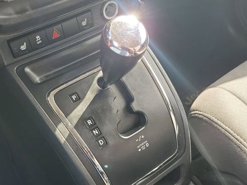 Used 2017 Jeep Patriot Latitude AWD/4WD image 27