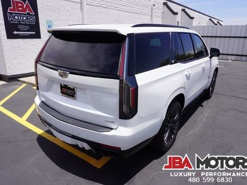 Used 2023 Cadillac Escalade V AWD/4WD image 18