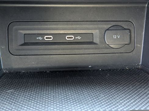 Used 2021 Volkswagen Atlas S image 24