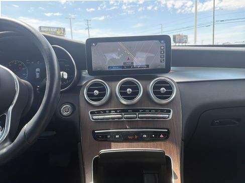 Used 2022 Mercedes-Benz GLC 300 4MATIC w/ Driver Assistance Package image 30