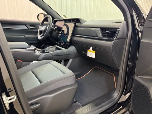 New 2026 GMC Terrain AT4 AWD/4WD image 28