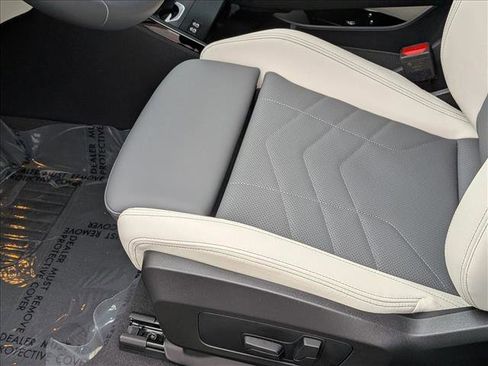 New 2026 BMW X1 xDrive28i image 4