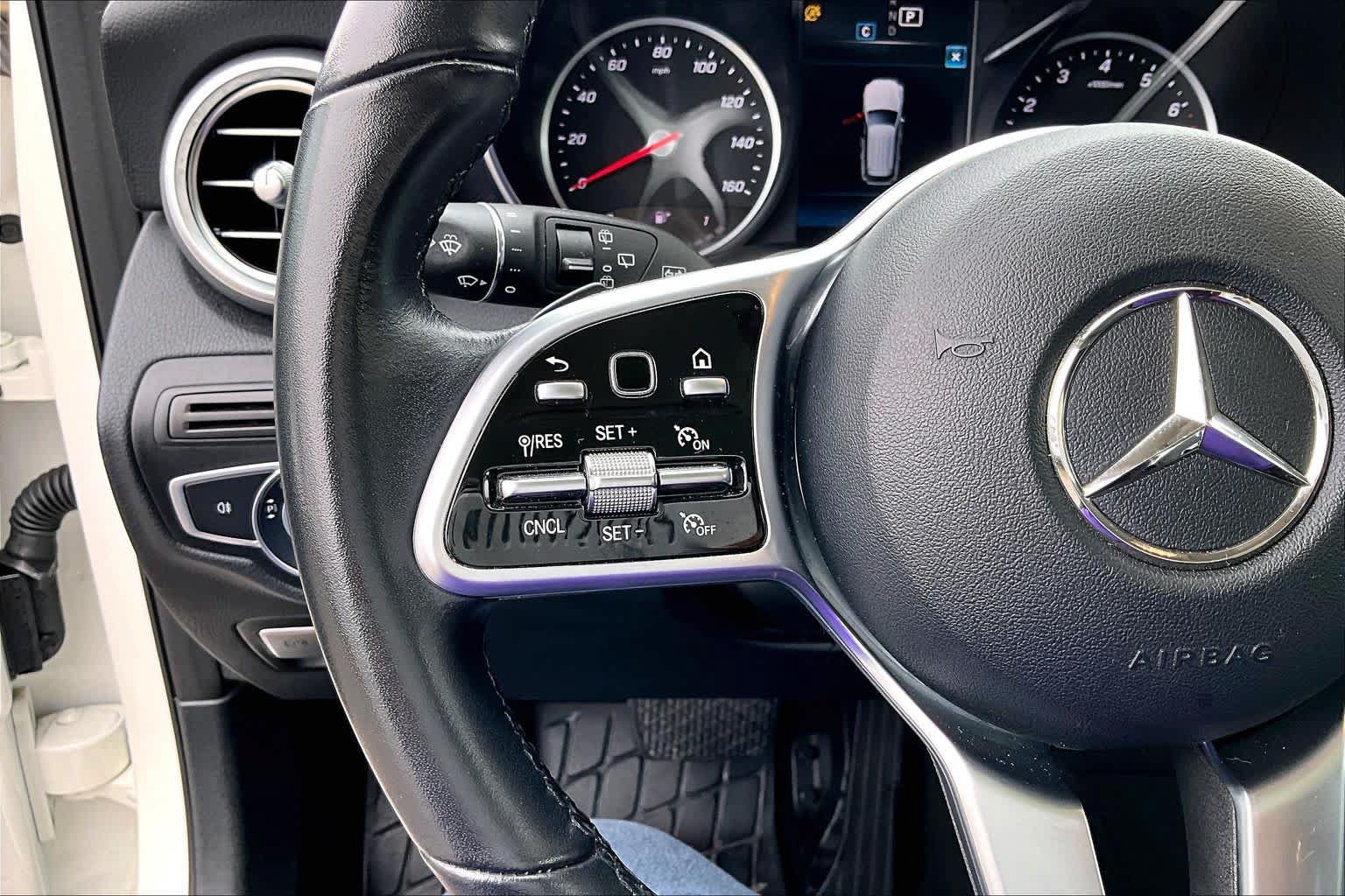 Used 2021 Mercedes-Benz GLC 300 image 24