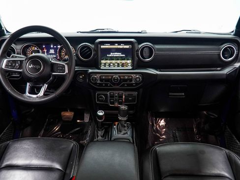 Used 2023 Jeep Gladiator Overland w/ Popular Equipment Package AWD/4WD image 5