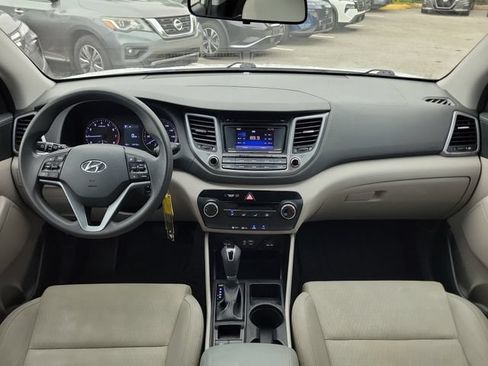 Used 2016 Hyundai Tucson SE w/ Option Group 02 FWD image 14