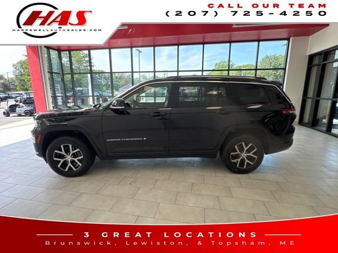 Used 2023 Jeep Grand Cherokee L Limited w/ Luxury Tech Group II AWD/4WD image 3