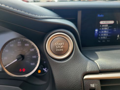 Used 2018 Lexus IS 300 w/ Premium Package RWD image 29