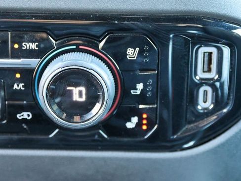 Used 2024 Chevrolet Silverado 3500 High Country w/ Technology Package image 30