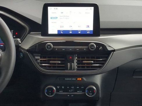 Used 2023 Ford Escape Active image 18