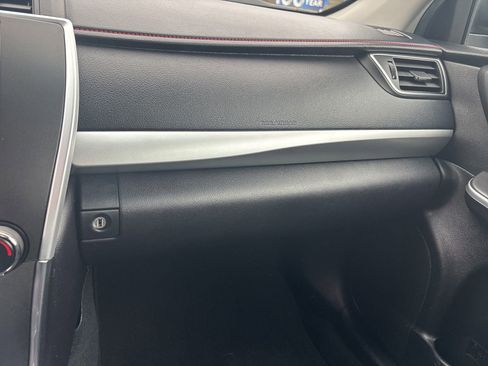 Used 2015 Toyota Camry SE image 31