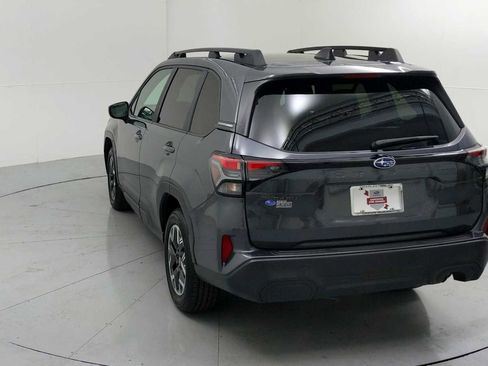 Used 2026 Subaru Forester Premium AWD/4WD image 8