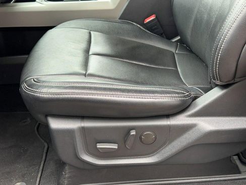 Used 2020 Ford F250 Lariat image 24