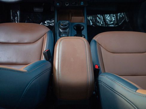 Used 2024 Ford Maverick Lariat w/ 4K Tow Package image 35