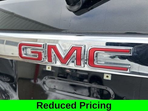 Used 2023 GMC Acadia SLT image 51