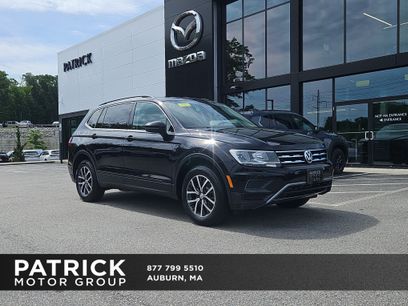Used 2019 Volkswagen Tiguan SE w/ Panoramic Sunroof Package