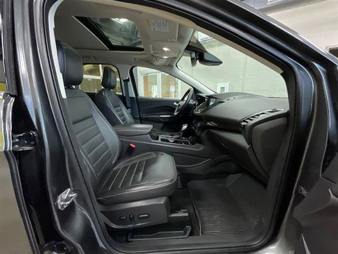 Used 2019 Ford Escape Titanium AWD/4WD image 28