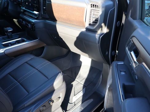 Used 2025 Chevrolet Silverado 1500 High Country w/ Midnight Edition image 55