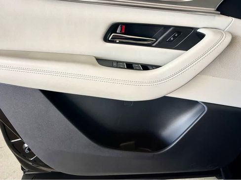 Certified 2024 MAZDA CX-90 3.3 Turbo S w/ Premium Package image 8