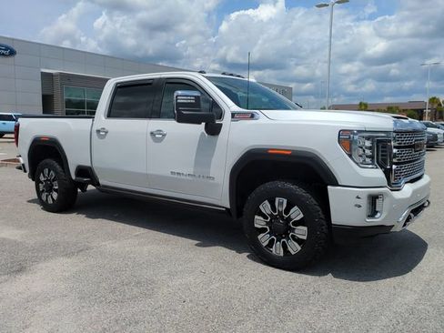Used 2022 GMC Sierra 2500 Denali AWD/4WD image 2