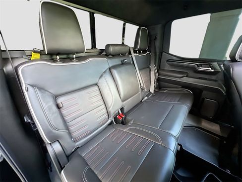 Used 2024 GMC Sierra 1500 AT4X image 28