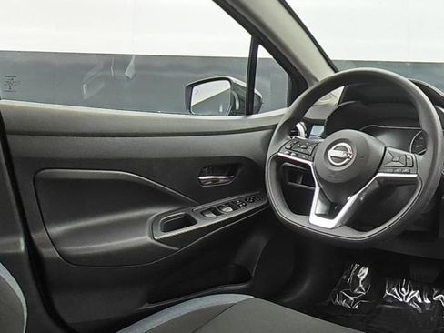 Used 2025 Nissan Versa SV FWD image 21