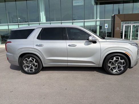 Used 2022 Hyundai Palisade Calligraphy image 5