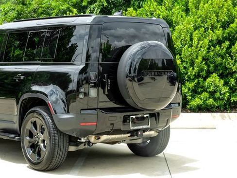 Used 2026 Land Rover Defender 110 S AWD/4WD image 16