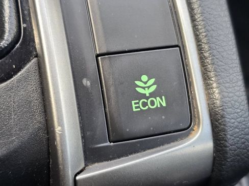 Used 2021 Honda Civic Sport image 10