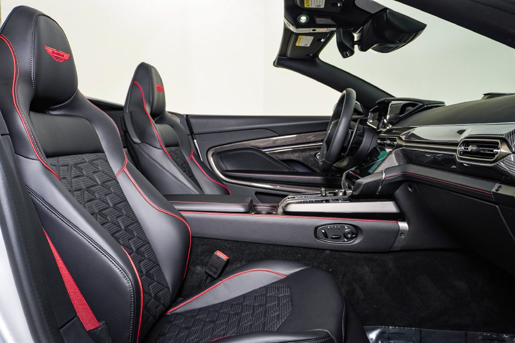 Used 2026 Aston Martin Vanquish Convertible RWD image 20
