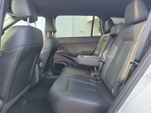 New 2026 Jeep Cherokee Limited image 8