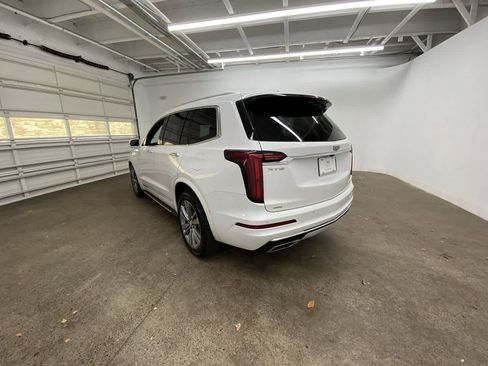 Used 2020 Cadillac XT6 Premium Luxury w/ Platinum Package image 4