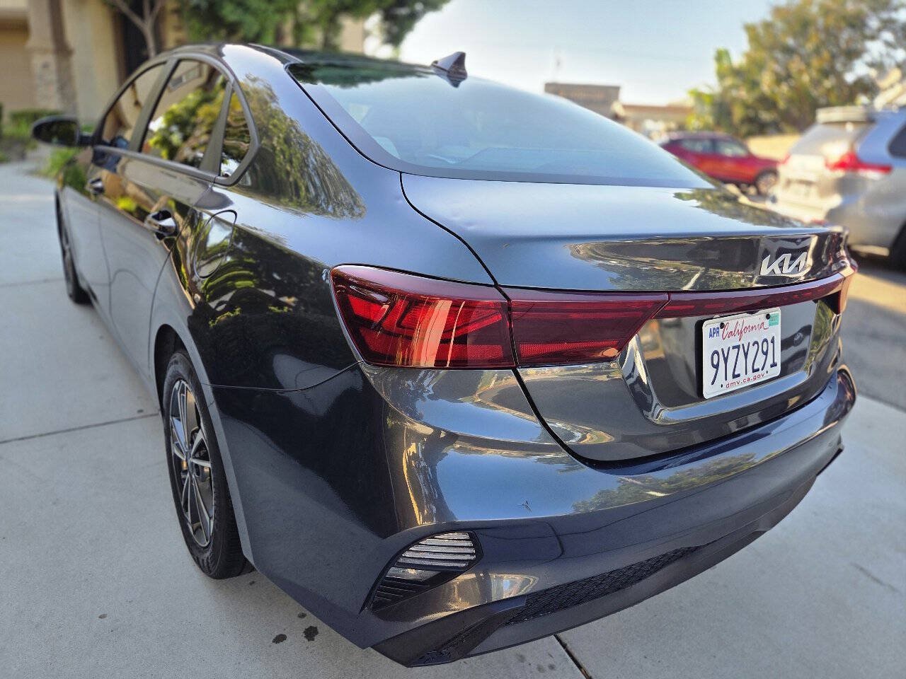 Used 2022 Kia Forte LXS w/ LXS Technology Package FWD image 13