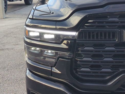 Used 2025 RAM 3500 Limited image 9