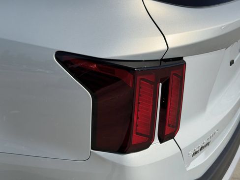 New 2026 Kia Sorento LX FWD image 11
