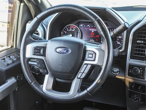 Used 2022 Ford F350 Lariat w/ Black Appearance Package image 19