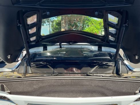 Used 2023 Chevrolet Corvette Stingray Premium Cpe w/ Z51 Performance Package RWD image 18