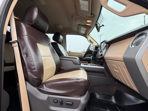 Used 2014 Ford F350 Lariat w/ Chrome Package image 25