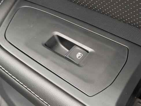 New 2026 Volkswagen Atlas SE image 35