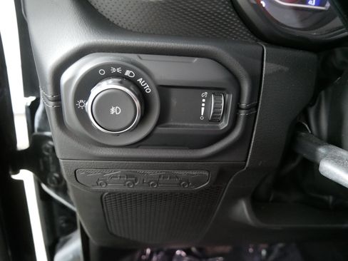 Used 2024 Jeep Wrangler Unlimited Rubicon AWD/4WD image 26