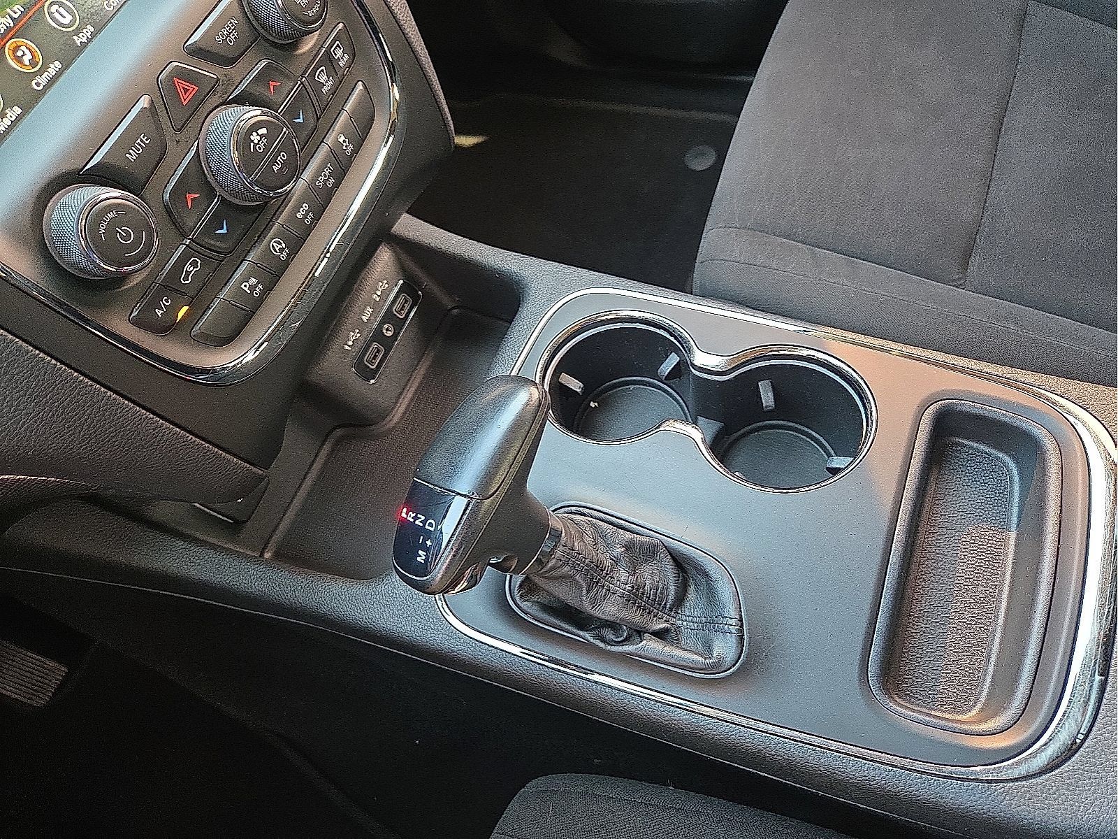 Used 2019 Dodge Durango GT RWD image 25