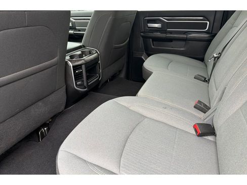 Used 2024 RAM 2500 Big Horn w/ Heated Seats & Wheel Group image 14