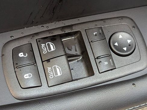 Used 2023 Dodge Challenger R/T w/ Plus Package image 20