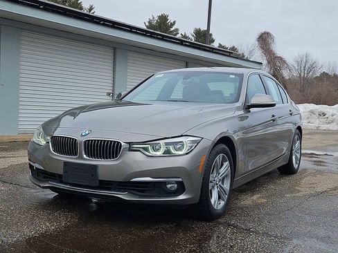 Used 2018 BMW 330i xDrive Sedan w/ Premium Package image 1