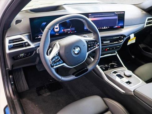 New 2025 BMW 330i xDrive Sedan w/ Premium Package AWD/4WD image 9