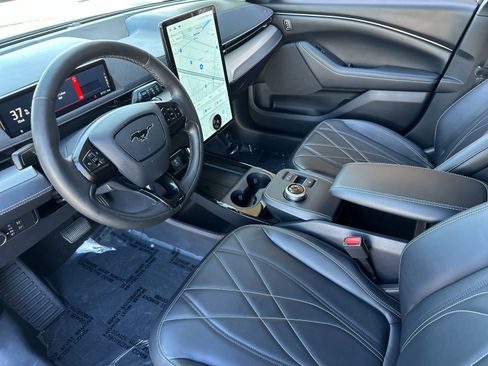 Used 2021 Ford Mustang Mach-E Select w/ Comfort/Appearance Package image 9