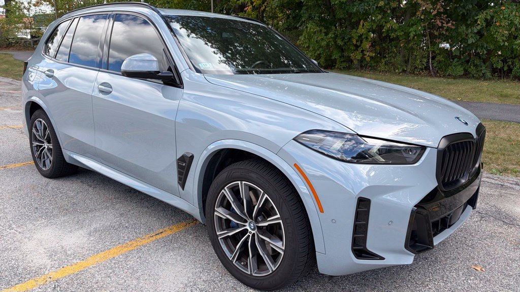 Certified 2024 BMW X5 xDrive50e w/ M Sport Package AWD/4WD image 5